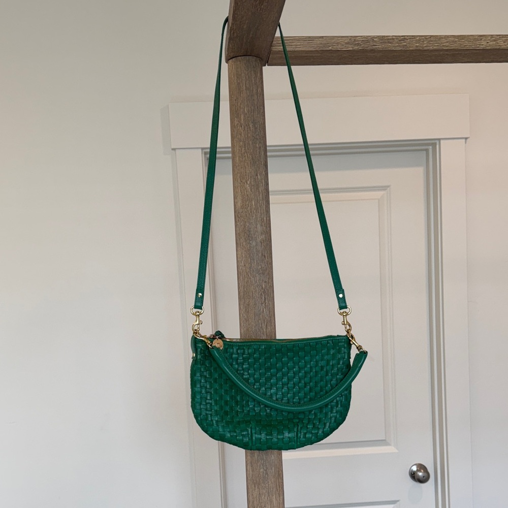 Green Woven Shoulder Bag - Stylish Everyday Carry - Picture 10 of 11